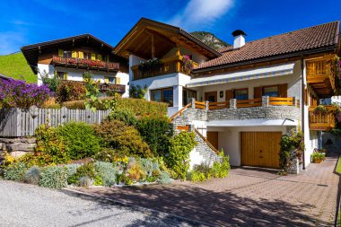 Santa Maddalena (Santa Magdalena) köyü, Val di Funes vadisi, Trentino Alto Adige bölgesi, Güney Tyrol, İtalya, Avrupa. Santa Maddalena Köyü, İtalya. 