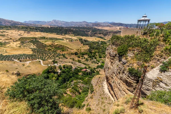 Andalucía paisaje, campo y roca en Ronda — Foto de Stock