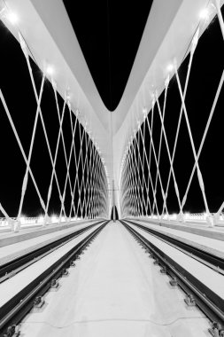 Na köprü gece görünümü