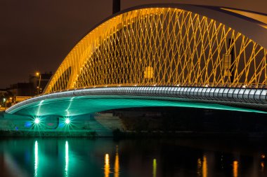 Na köprü gece görünümü