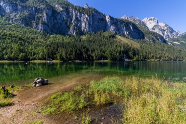 Güzel manzara dağ gölü