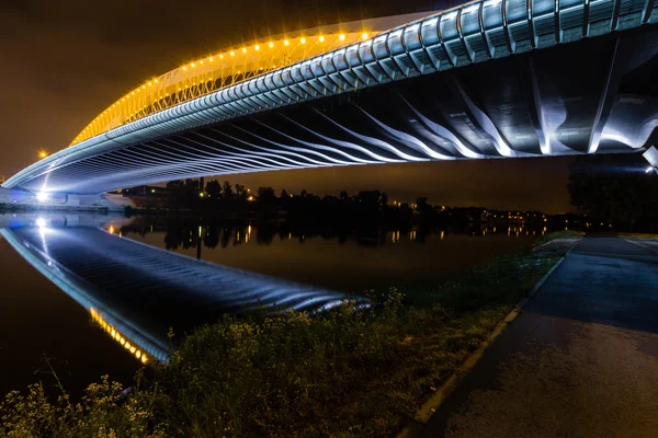 Night view of the Troja Bridge — Stock Photo, Image