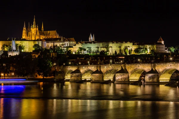 Prague, République tchèque. Photo de nuit — Photo