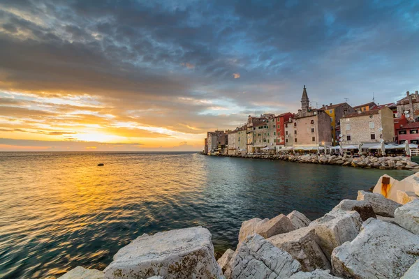 Krásný západ slunce v Rovinj — Stock fotografie