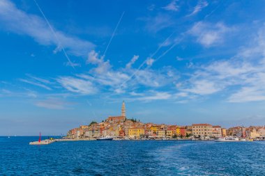Panoramik kent Rovinj üzerinde