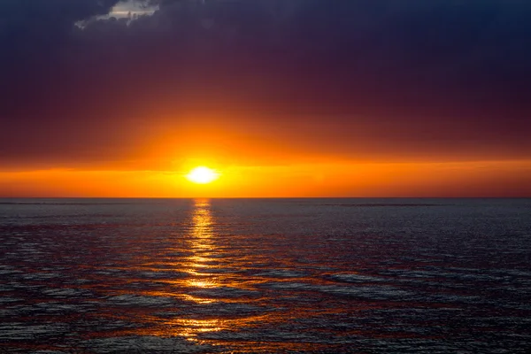 Coucher de soleil magique sur la mer Adriatique — Photo
