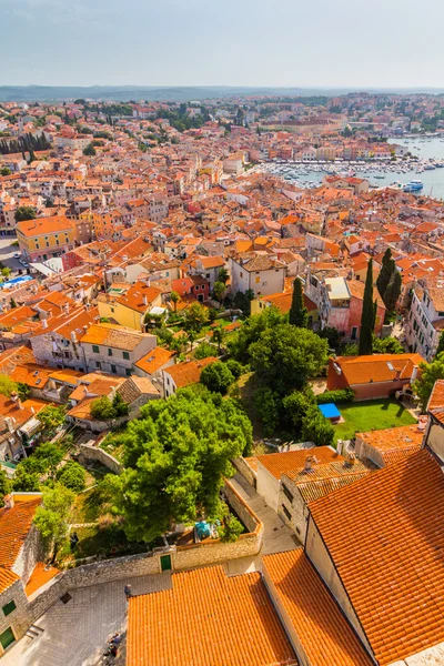 Tiro aéreo da cidade velha Rovinj — Fotografia de Stock