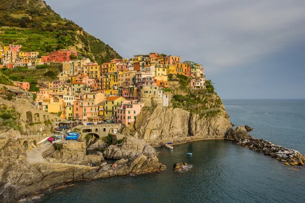 Manarola Чинкве-Терре — стокове фото