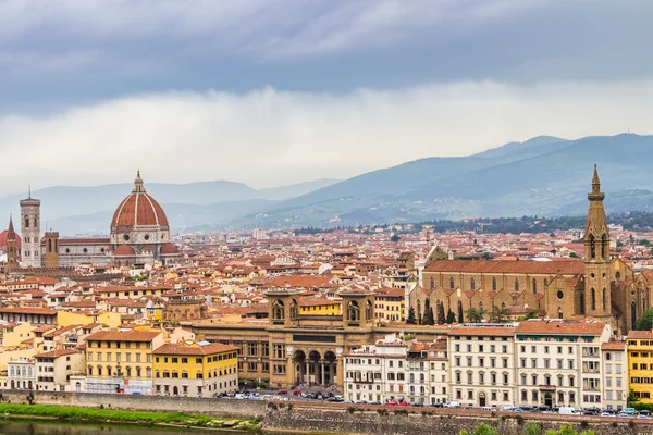 Utsikt över Duomo i Florens — Stockfoto