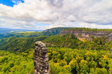 Pravcicka kapısı (en büyük doğal kemer Avrupa'da)