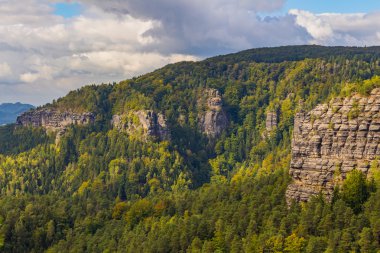 Çek - etkileyici kez bakıldı