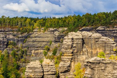 Çek - etkileyici kez bakıldı