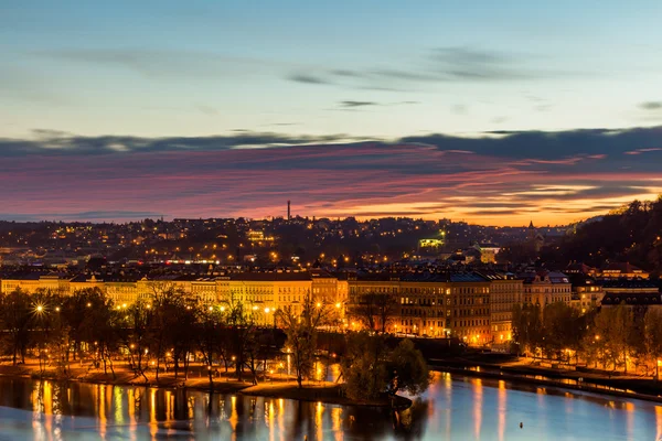 Panoramic view of Prague over Vltava river — Stock Photo, Image