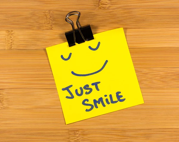 Just smile sticky note — Stock Photo, Image