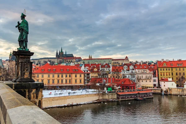 Prag (Çekçe: Prazsky hrad) — Stok fotoğraf