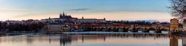 Çek Cumhuriyeti, Prag, Prag kalesinin panoramik — Stok fotoğraf