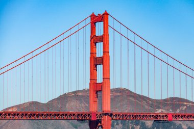 Golden Gate Köprüsü görünümüne Crissy alan Park