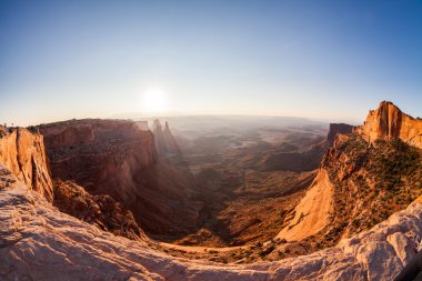 Mesa Arch adlı gündoğumu, Canyonlands Milli Parkı