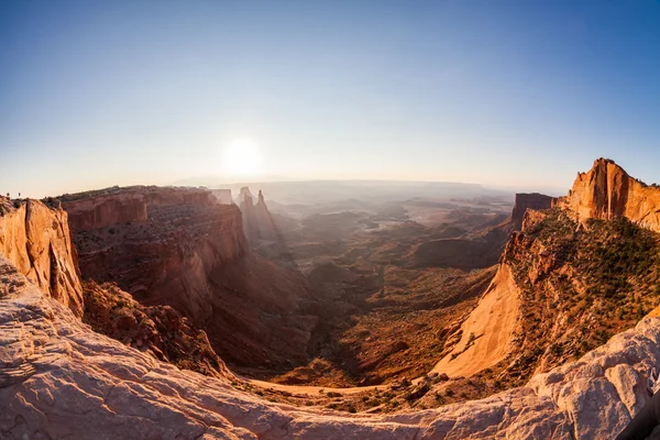 Mesa Arch all'alba, Parco Nazionale Canyonlands — Foto Stock