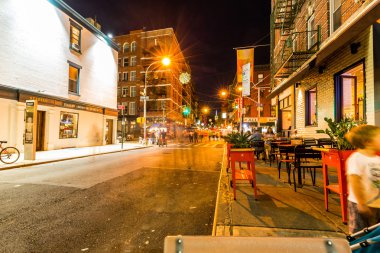 Mulberry Caddesi geceleri New YORK'de