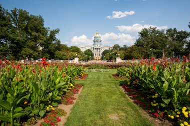 Denver Colorado Belediye Binası ve Capitol Binası Manzarası