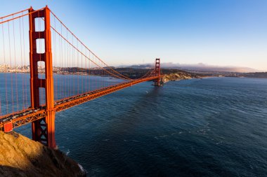 Golden Gate Köprüsü pil Spencer bakış açısıyla gün batımında