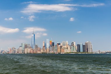 Liberty Adası'ndan side Midtown Manhattan'ın manzaraları