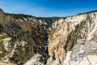 Yellowstone Ulusal Parkı 'nda Lower Yellowstone Falls