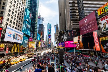 7th Avenue, Manhattan'ın rush sokakların sayısı