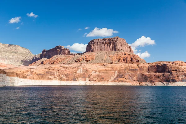 Θέα του φαραγγιού Glen σχετικά με τη λίμνη Powell από σκάφος — Φωτογραφία Αρχείου