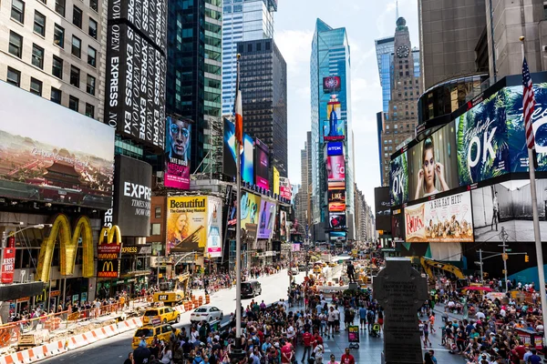 Vistas de las calles de Manhattan en la 7ª Avenida —  Fotos de Stock