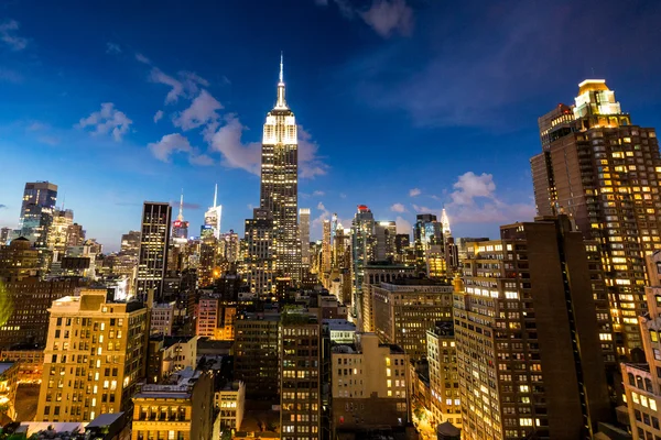Zobacz na Manhattanie z słynnego Empire State Building w zachód słońca — Zdjęcie stockowe