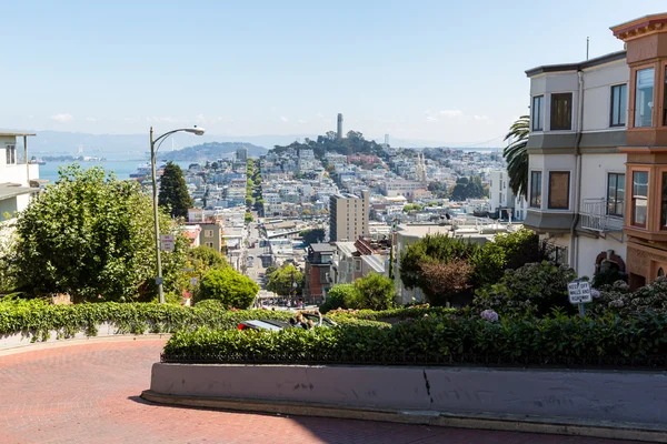 A Lombard Street-irányba Észak felé, San Francisco-ban Kilátás — Stock Fotó