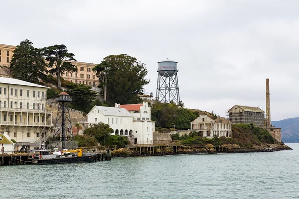 San Francisco'Alcatraz adasının dış kez bakıldı — Stok fotoğraf