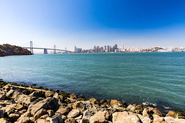 View from Treasure Island to Bay Bridge in San Francisco — стокове фото