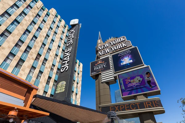 Külső kilátás nyílik a New York, New York-i kaszinó a Las Vegas Strip — Stock Fotó