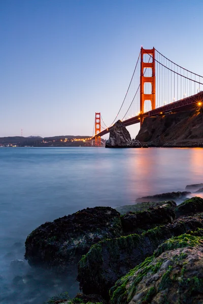 San Francisco Golden Gate-híd naplementében — Stock Fotó