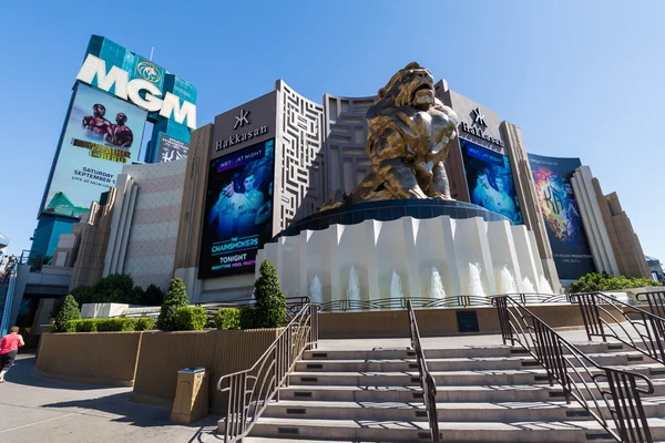 มุมมองภายนอกของ MGM Grand Casino บน Las Vegas Strip — ภาพถ่ายสต็อก