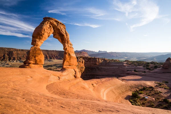 Kilátás nyílik a finom Arch Arches Nemzeti Park — Stock Fotó