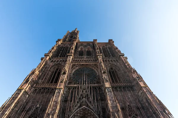 Dış görünümler Cathedral of Our Lady Strazburg eski kasaba bölümü — Stok fotoğraf