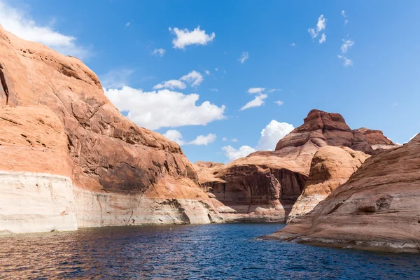 View of the Glen Canyon on the Lake Powell from boat — Stock Photo, Image