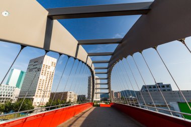 Zürih'in çeşitli mimari görünümünü ünlü kartpostal