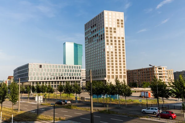 Zürih'in çeşitli mimari görünümünü ünlü kartpostal