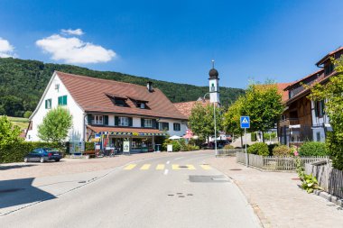 Canton Zürih'in küçük köyde Boppelsen görünümlerini