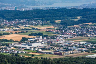 Dağ Lagern görünümlerinden Zürih'e