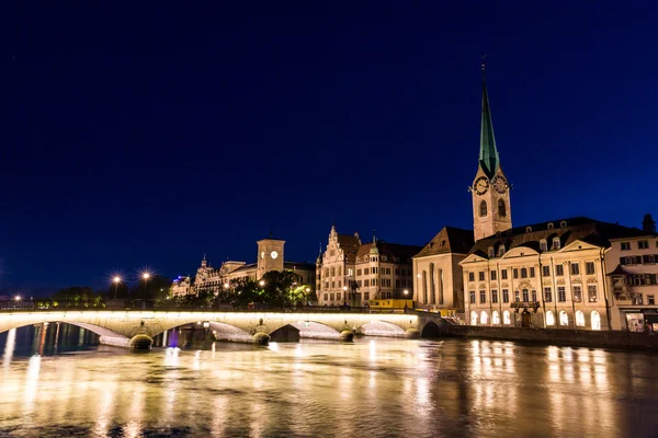 Famous postcard view of various houses and churches in Zurich — Stock Photo, Image