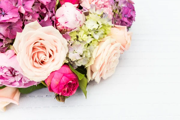 Düğün Çiçek masa dekorasyonu