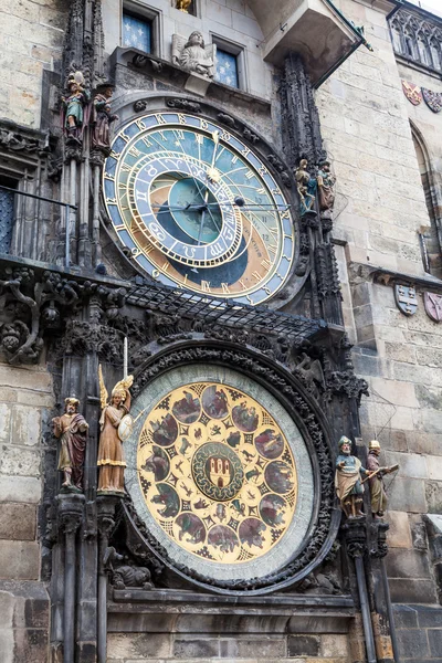 Relógio astronômico em Praga, República Checa — Fotografia de Stock