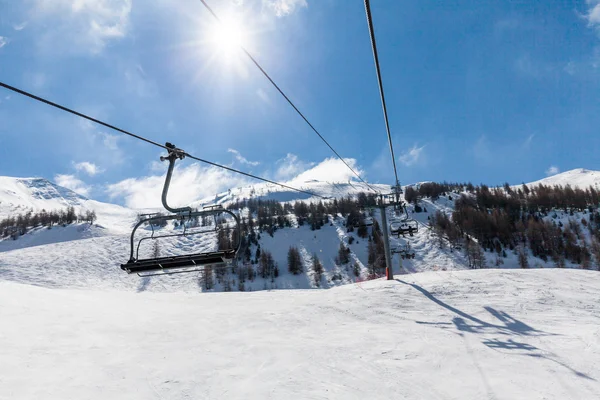 Χιονοδρομικό κέντρο Les Orres, Hautes-Alpes, Γαλλία — Φωτογραφία Αρχείου