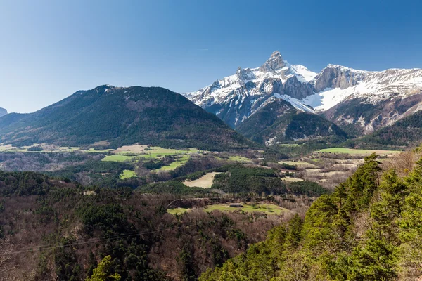 Natuur tussen de steden Gap en Grenoble — Stockfoto